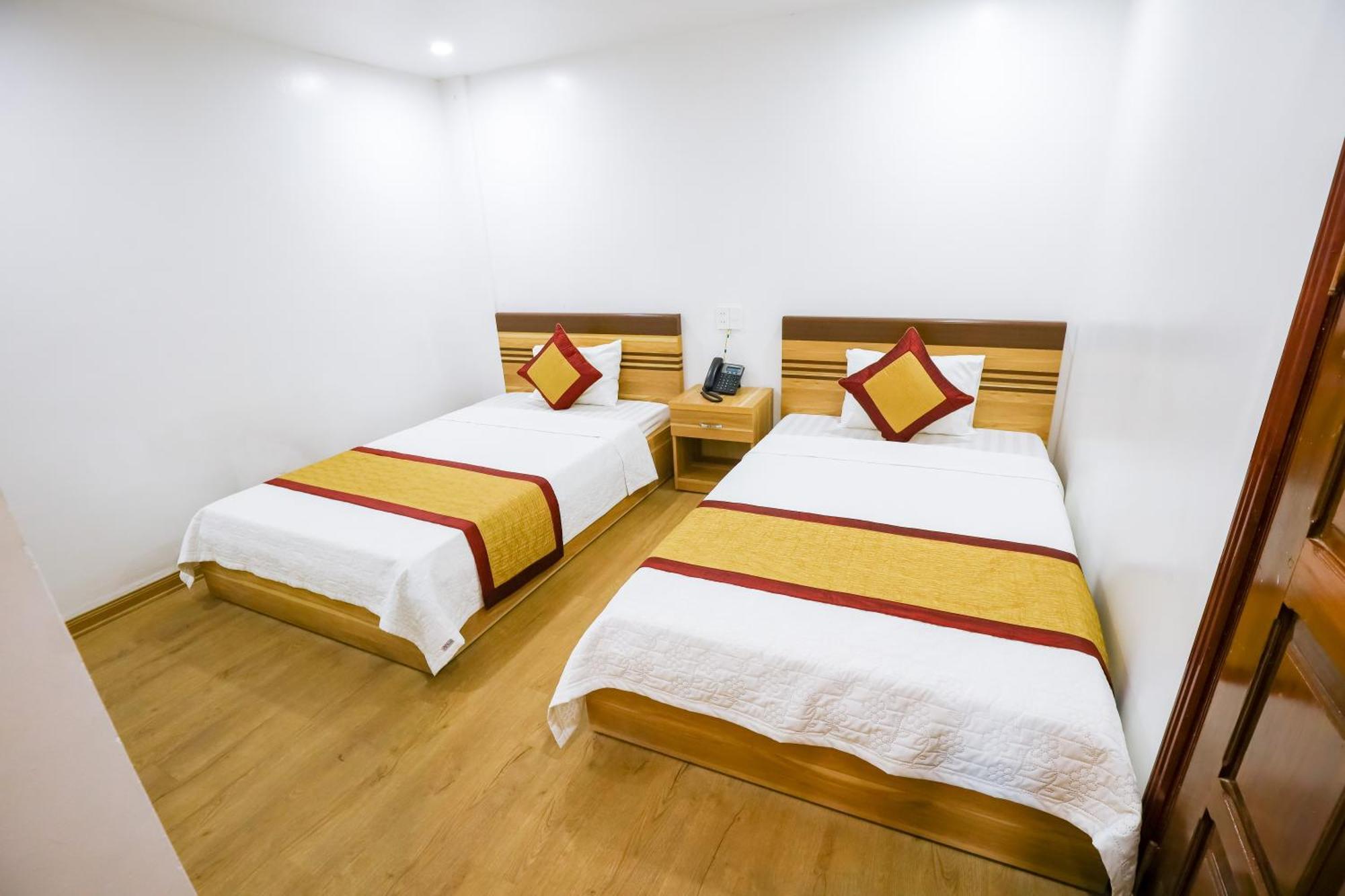 Khach San Kien Ngoc Hotel Dong Khe Sau Exterior photo